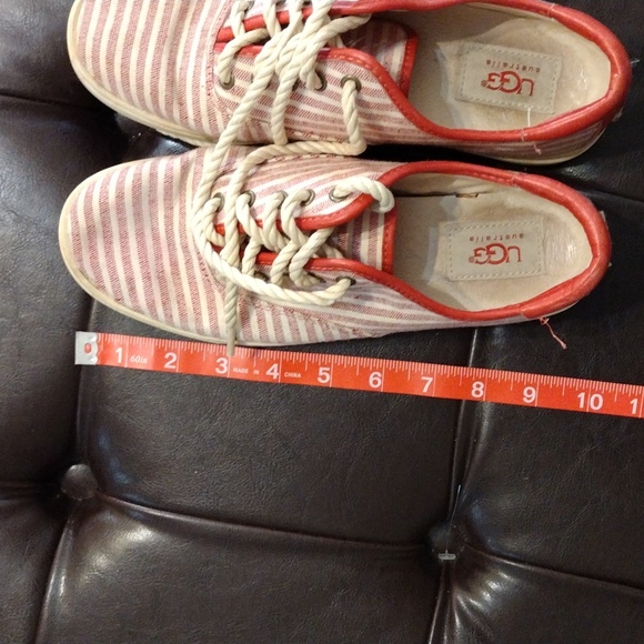 Ugg Eyan II Striped Seersucker Lace Canvas Red White - Picture 11 of 12